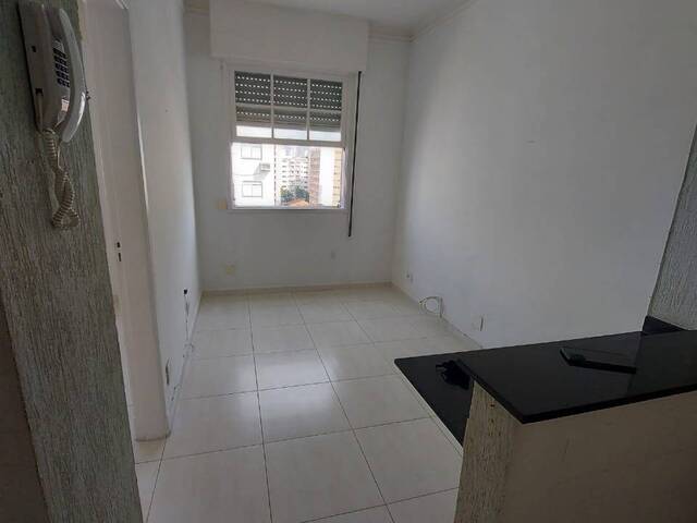 #697 - Apartamento para Locação em Santos - SP - 2