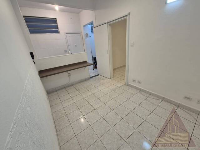 #818 - Apartamento para Venda em Santos - SP